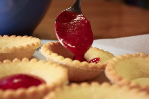 shortcrust shells & strawberry coulis are a match made in heaven. 